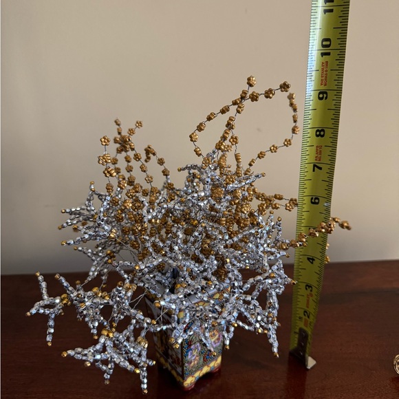 New Handmade beaded flower stems in a Chinese Vase - Picture 5 of 5